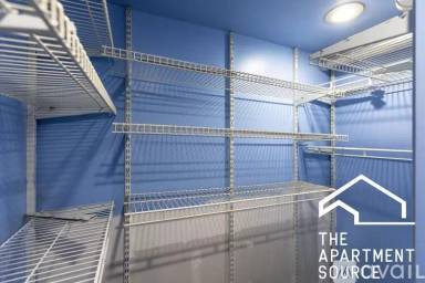 Main picture of 1808 W Armitage Ave