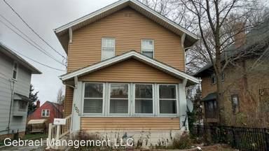 Main picture of 1009 Pershing St