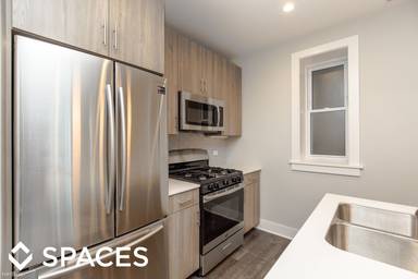 Main picture of 1857 W Dickens Ave