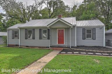 Main picture of 1428 Pineola Ave