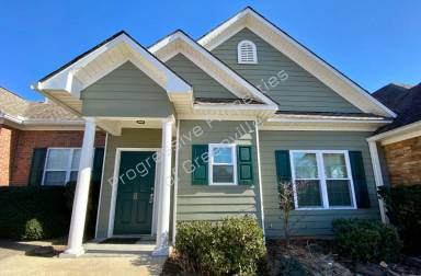 Main picture of 8 Rock Garden Ln