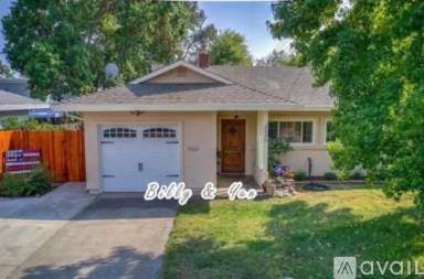 Main picture of 2240 El Camino Ave