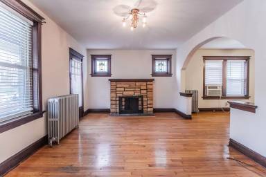 Main picture of 1017 Art Hill Pl
