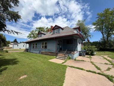 Main picture of 1710 1/2 Carver Ave