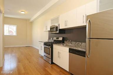 Main picture of 45 Orleans St