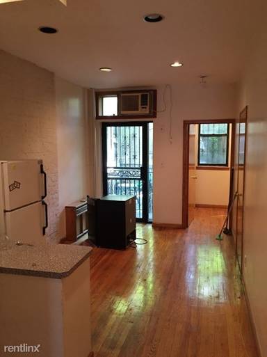 Main picture of 504 W 44th St