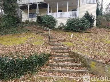 Main picture of 560 Oxford Rd