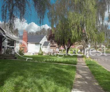 Main picture of 1031 N Clinton St