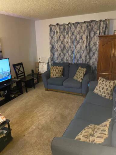 Main picture of Highland Square Apartments