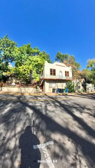 Main picture of 364 Ruxton Ave