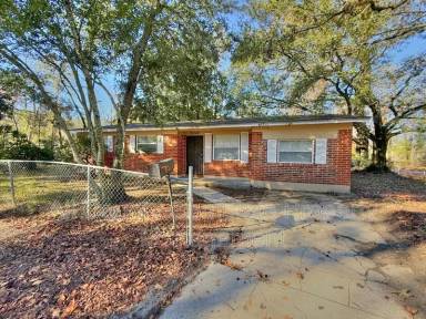 Main picture of 3020 Pullman Ave