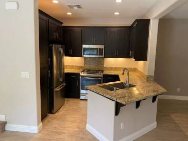 Main picture of 3248 Cowell Blvd