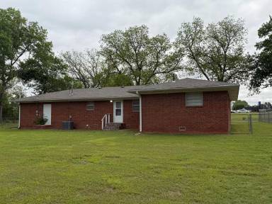 Main picture of 4010 N Harrison St