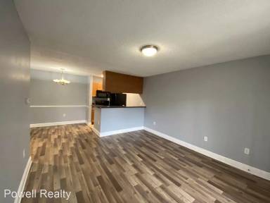Main picture of 203 Lake Parsons Grn