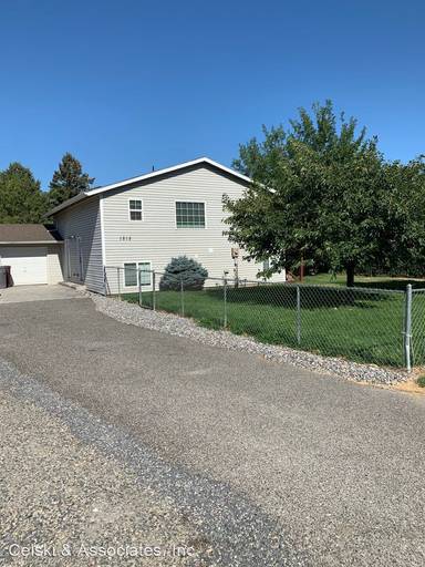 Main picture of 1215 N Williams St