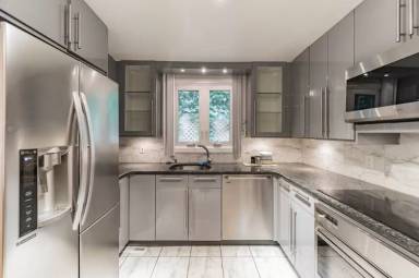 Main picture of 31 Hasenfus Cir