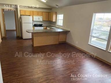 Main picture of 517 Mitchell St