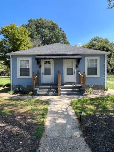 Main picture of 704 3rd St