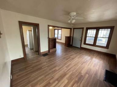 Main picture of 1328 Nelson Ave