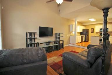 Main picture of 1013 Pine St