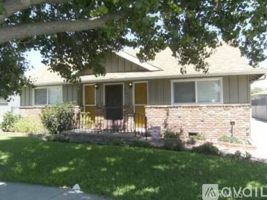 Main picture of 18106 Jersey Ave