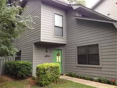 Main picture of 21 Mockingbird Ln