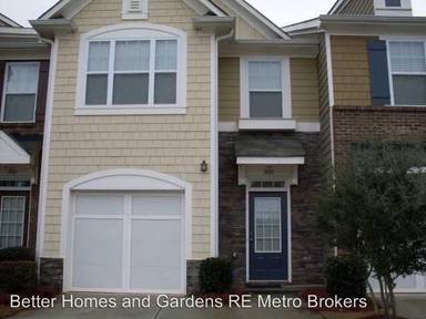 Main picture of 2033 Lakeshore Overlook Dr NW