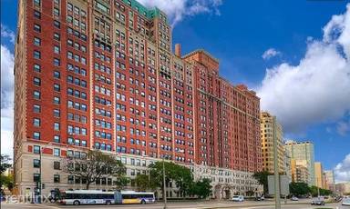 Main picture of 3240 N Lake Shore Dr