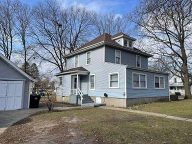 Main picture of 904 Portland Ave