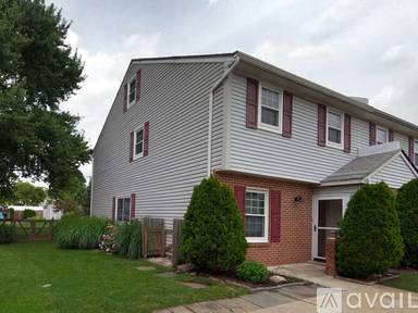 Main picture of 2089 Fort Bevon Rd