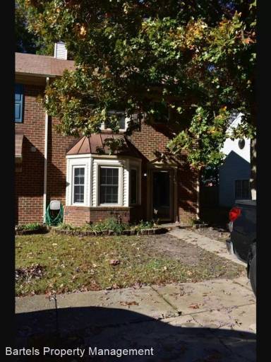 Main picture of 108 Souverain Lndg