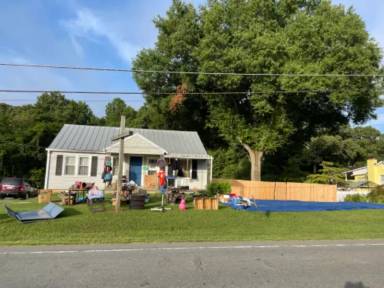 Main picture of 684 Old Hollow Rd