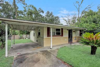 Main picture of 7063 Wonderland Ct