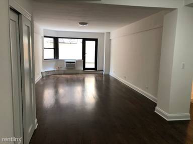Main picture of 212 E 69th St