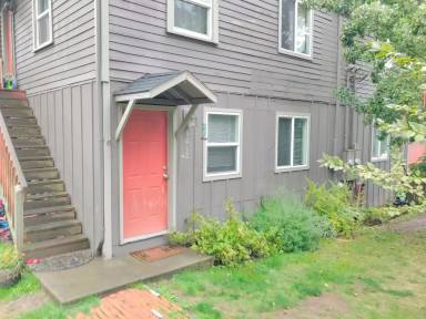 Main picture of 1834 SW Evans St