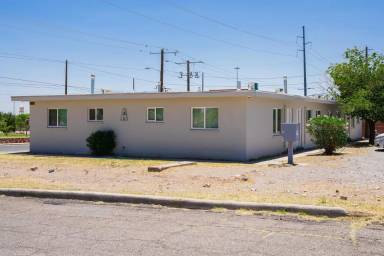 Main picture of 4030 Taylor Ave
