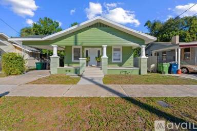 Main picture of 1010 E Lake Ave