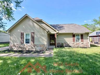 Main picture of 3804 Walsingham Dr