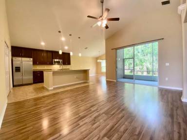 Main picture of 1505 Springleaf Dr