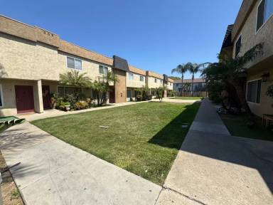 Main picture of 311 S Mollison Ave