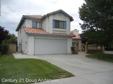 Main picture of 44207 Fenner Ave