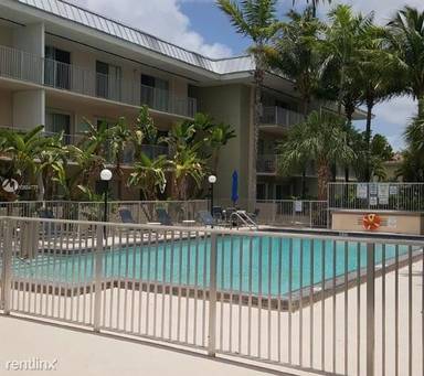 Main picture of 7401 SW 82nd St