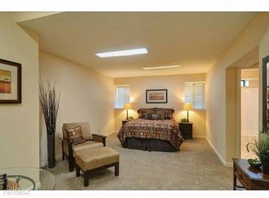 Main picture of 22654 Oakcrest Ct