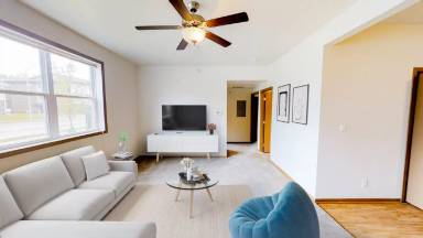 Main picture of 140 Hyland Ave