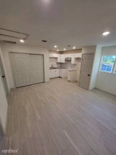 Main picture of 2417 Castroville Rd