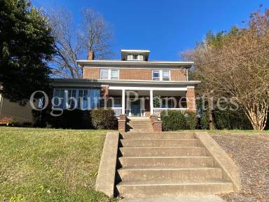 Main picture of 1517 W 1st St
