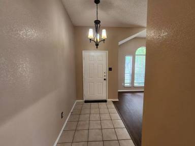 Main picture of 4821 Eagle Trace Dr