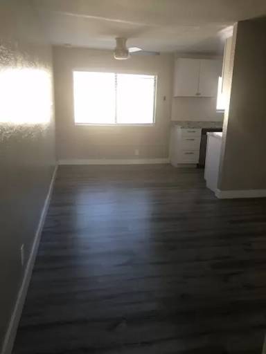 Main picture of 2153 Maple St