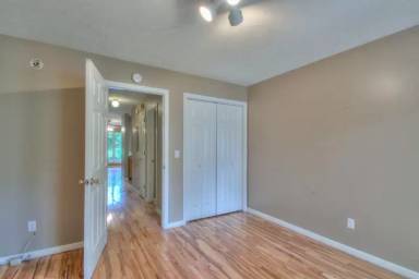 Main picture of 705 Old Lantana Rd