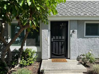 Main picture of 206 N Kodiak St